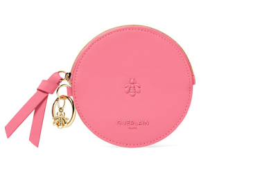 Une trousse siglée Guerlain OFFERTE