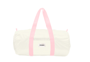 Un sac bowling blanc et rose offert