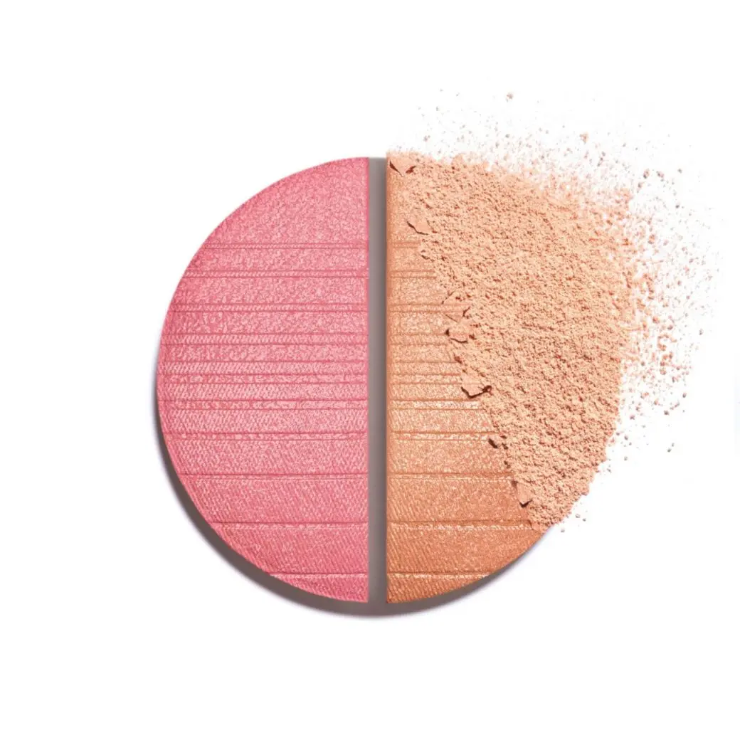 LES BEIGES POUDRE BELLE MINE LUMIERE DORÉE ÉCLAT DU SOIR 6.4G - CHANEL - Maquillage - Visuel 3