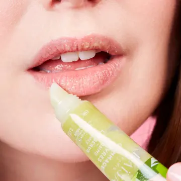 Gommage à Lèvres Pomme 15ml - Baïja - Soin - Visuel 4 Gommage à Lèvres Pomme 15ml - Baïja - Soin - Visuel 4