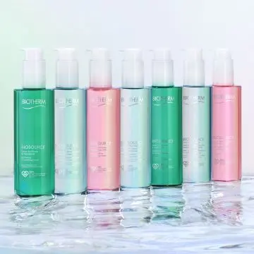 Lait démaquillant Peaux normales à mixtes Biosource 400ml Lait démaquillant et purifiant pour les peaux normales à mixtes Flacon Pompe 400 ml - Biotherm - Soin - Visuel 2 Lait démaquillant Peaux normales à mixtes Biosource 400ml Lait démaquillant et purifiant pour les peaux normales à mixtes Flacon Pompe 400 ml - Biotherm - Soin - Visuel 2