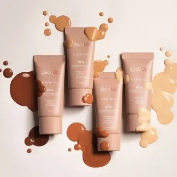 Fond de Teint Fini Mat 10 - Black Up - Maquillage - Visuel 2