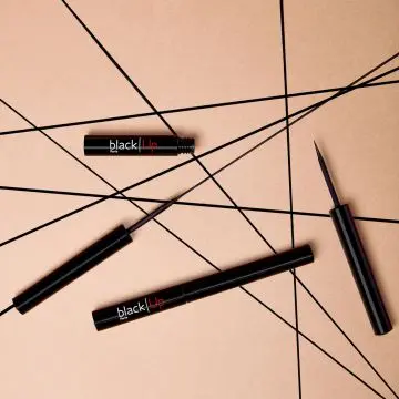 Eyeliner Liquide Mat Waterproof 1 - Black Up - Maquillage - Visuel 2