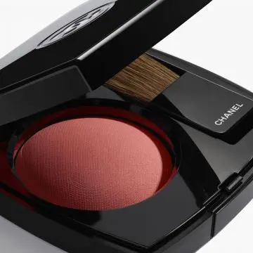 JOUES CONTRASTE FARD À JOUES POUDRE FOSCHIA ROSA 5G - CHANEL - Maquillage - Visuel 2