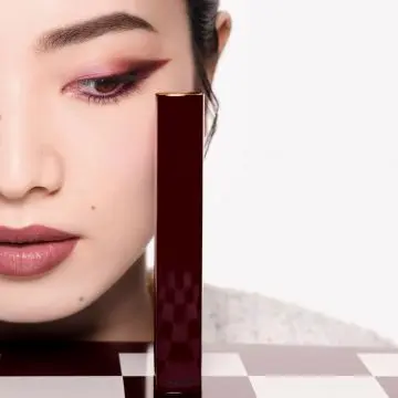 NOIR ALLURE MASCARA - ÉDITION LIMITÉE 67 ROUGE NOIR 6G