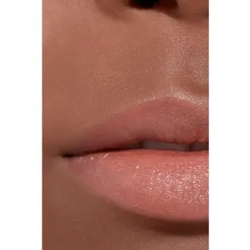 ROUGE ALLURE L'EXTRAIT LE ROUGE HAUTE INTENSITÉ - EXTRAIT DE LUMIÈRE ET DE SOIN - RECHARGE 812 - CHANEL - Maquillage - Visuel 3