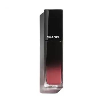 ROUGE ALLURE LAQUE ROUGE À LÈVRES LIQUIDE 65 Imperturbable 5.5ML - CHANEL - Maquillage - Visuel 1