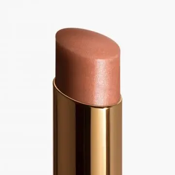 ROUGE COCO FLASH LA COULEUR, LA BRILLANCE, L'INTENSITÉ EN UN ÉCLAIR SUN BLISS 3G - CHANEL - Maquillage - Visuel 2
