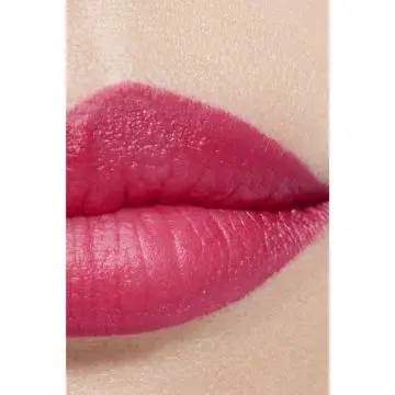 ROUGE ALLURE VELVET LE ROUGE VELOURS LUMINEUX 45 INTENSE 3.5G - CHANEL - Maquillage - Visuel 4