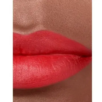 ROUGE ALLURE VELVET LE ROUGE VELOURS LUMINEUX 47 FLAMBOYANTE 3.5G - CHANEL - Maquillage - Visuel 4