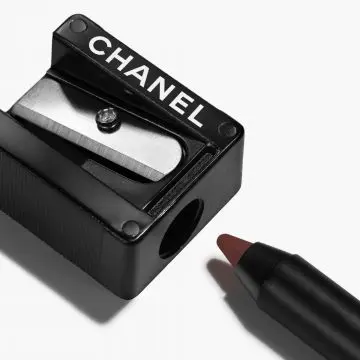 LE CRAYON LÈVRES CRAYON À LÈVRES 194 ROUGE NOIR 1,2G - CHANEL - Maquillage - Visuel 2