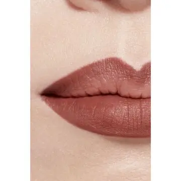 LE CRAYON LÈVRES CRAYON À LÈVRES 214 BEIGE FAUVE - CHANEL - Maquillage - Visuel 2