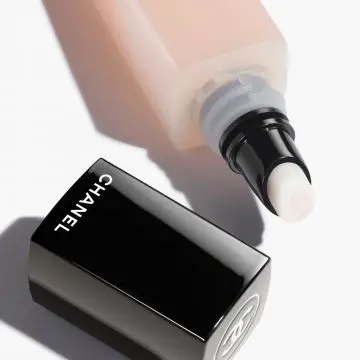 L'HUILE CAMÉLIA L'HUILE HYDRATANTE ET FORTIFIANTE 11ML - CHANEL - Maquillage - Visuel 2
