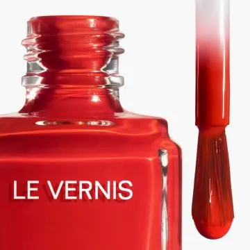 LE VERNIS VERNIS À ONGLES 147 INCENDIAIRE 13ML - CHANEL - Maquillage - Visuel 2
