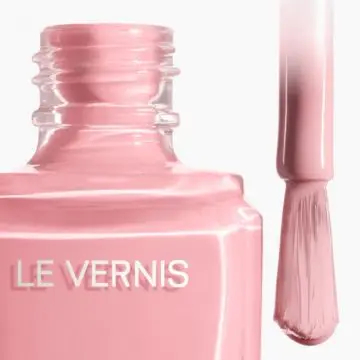 LE VERNIS VERNIS À ONGLES 