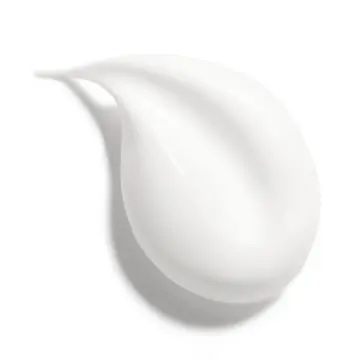 UV ESSENTIEL  PROTECTION GLOBALE UV - POLLUTION - ANTIOXIDANT SPF50 TUBE 30ML - CHANEL - Soin - Visuel 3