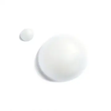 LA CRÈME MAIN NOURRIT-ADOUCIT-ILLUMINE 50ml - CHANEL - Soin - Visuel 2