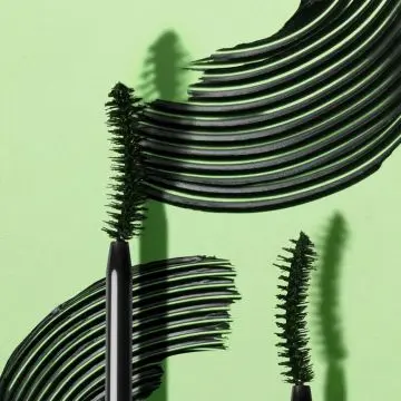 Supra Lift & Curl Mascara Effet Liftant Courbe & Volume Déployés 01 - Intense Black - Clarins - Maquillage - Visuel 4 Supra Lift & Curl Mascara Effet Liftant Courbe & Volume Déployés 01 - Intense Black - Clarins - Maquillage - Visuel 4