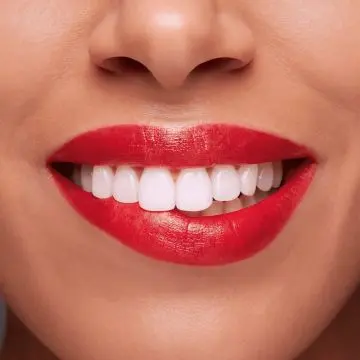 Eau à Lèvres Rouge à lèvres non transfert longue tenue Deep Red Water - Clarins - Maquillage - Visuel 4