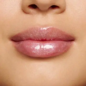 Lip Perfector Glow - Embellisseur Gloss Lèvres & Joues Gloss  21 Soft Pink Glow - Clarins - Maquillage - Visuel 2