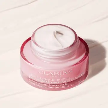 Multi-Active Jour SPF 15 Crème Lissante, Booster d'Éclat - Toutes Peaux 50ml - Clarins - Soin - Visuel 2