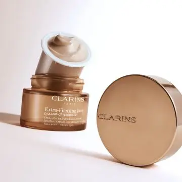 Recharge Extra-Firming Crème Jour SPF15 Toutes Peaux Soin Visage Anti-Âge & Anti-Rides 50ml - Clarins - Soin - Visuel 4