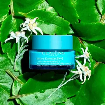 Hydra-Essentiel [HA²] Crème Désaltérante SPF15 - Peaux Normales à Sèches 50ml - Clarins - Soin - Visuel 3