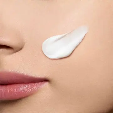 Hydra-Essentiel [HA²] Crème Riche Désaltérante - Peaux Très Sèches 50ml - Clarins - Soin - Visuel 2