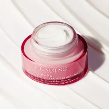 Multi-Active Nuit Crème Lissante, Rénovatrice de Peau - Peaux Sèches 50ml - Clarins - Soin - Visuel 2 Multi-Active Nuit Crème Lissante, Rénovatrice de Peau - Peaux Sèches 50ml - Clarins - Soin - Visuel 2