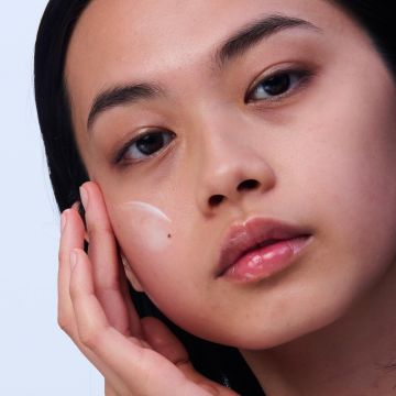 Bright Plus Advanced Émulsion Lactée Éclat Hydratante 100ml - Clarins - Soin - Visuel 2