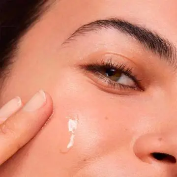 Multi-Active Glow Serum Sérum Éclat Lissant Perfecteur de Peau 30ml - Clarins - Soin - Visuel 4