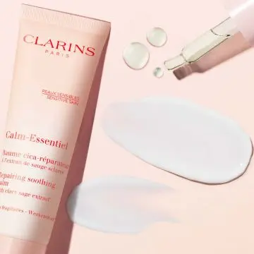 Calm -Essentiel - Baume Cica-Réparateur - A l'extrait de sauge sclarée* Soin Visage  Tube 30ml - Clarins - Soin - Visuel 3
