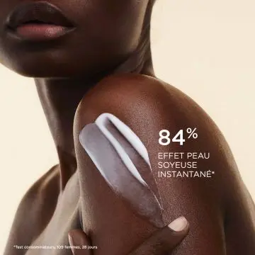 Peau Neuve Sérum Corps 200ml - Clarins - Soin - Visuel 2 Peau Neuve Sérum Corps 200ml - Clarins - Soin - Visuel 2