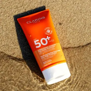 Crème Solaire Jeunesse SPF50+ Corps 150ml - Clarins - Soin - Visuel 4