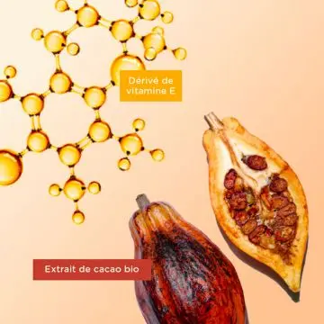 Spray Solaire Lacté Très Haute Protection Corps - SPF50+ 150ml - Clarins - Soin - Visuel 4 Spray Solaire Lacté Très Haute Protection Corps - SPF50+ 150ml - Clarins - Soin - Visuel 4