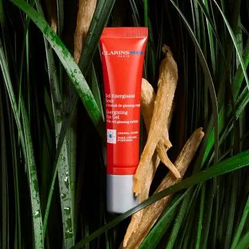 Gel Energisant A l'extrait de ginseng rouge 15ml - Clarins - Soin - Visuel 2 Gel Energisant A l'extrait de ginseng rouge 15ml - Clarins - Soin - Visuel 2