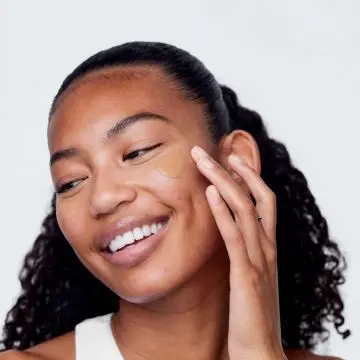 Anti Blemish Solutions Fond de Teint Anti-Imperfections 03 Neutral - Clinique - Maquillage - Visuel 4