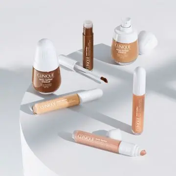Even Better Base Correcteur De Teint Global 1A - Abricot  - Clinique - Maquillage - Visuel 4