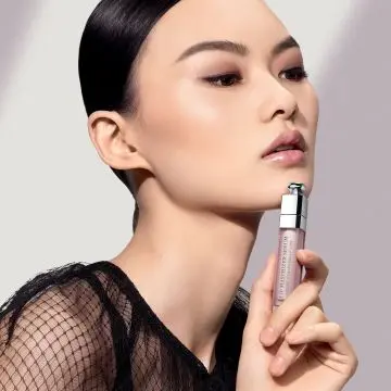 Dior Addict Lip Maximizer Serum - Sérum repulpant lèvres - hydratation 24 h & effet maxi-volume 000 Universal Clear - Dior - Maquillage - Visuel 3