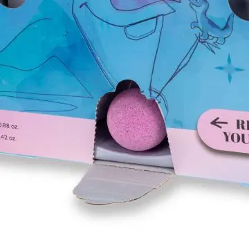 Calendrier de l'Avent Reine des Neiges Boules de Bain & Baume à Lèvres  - Disney Produits - Soin - Visuel 3 Calendrier de l'Avent Reine des Neiges Boules de Bain & Baume à Lèvres  - Disney Produits - Soin - Visuel 3