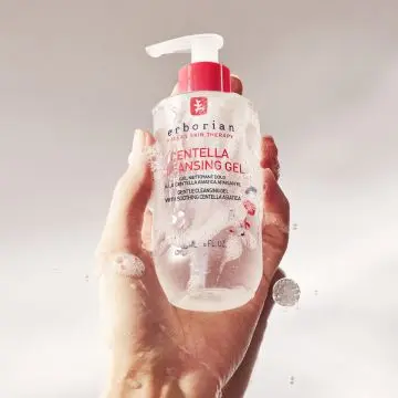 Centella Cleansing Gel 7 HERBS Flacon pompe 180ml - Erborian - Soin - Visuel 4