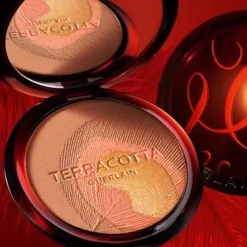 Terracotta Majestic Feathers - Édition Limitée La Poudre Bronzante - 96% d'Ingrédients d'Origine Naturelle Peacock - Guerlain - Maquillage - Visuel 4