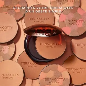 Recharge Terracotta Light La Poudre Éclat Bonne Mine Naturelle - 96% d'Ingrédients d'Origine Naturelle 