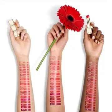 KissKiss Shine Bloom Rouge Brillant 95% d'Ingrédients d'Origine Naturelle 119 FLORAL NUDE - Guerlain - Maquillage - Visuel 4