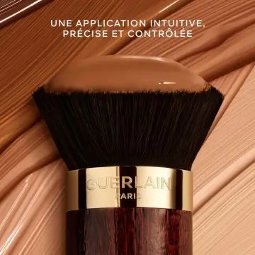 Kabuki Brush Pinceau Fond de Teint  - Guerlain - Accessoire - Visuel 2