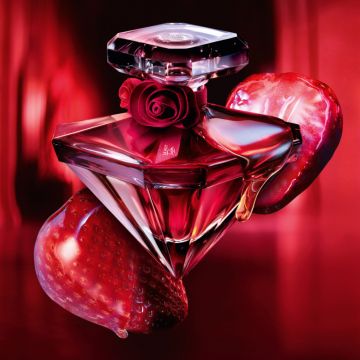 La Nuit Trésor Rouge Drama Eau de Parfum Intense 