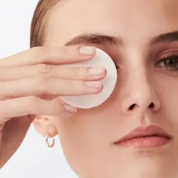 Bi-Facil Clean & Care Démaquillant et Nettoyant  Spécifique Yeux 125ml - Lancôme - Soin - Visuel 2