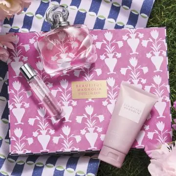 Coffret Beautiful Magnolia Eau de Parfum 50ml, Lait Corps & Format Voyage  - Estée Lauder - Parfum - Visuel 2