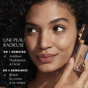 Futurist Anti-Cernes Soin Correcteur de Teint Lumière 5W - Estée Lauder - Maquillage - Visuel 3