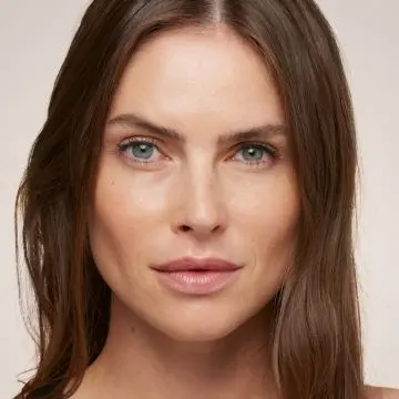 Double Wear Teint Naturel Mat Longue Tenue SPF 20 3C2 Pebble - Estée Lauder - Maquillage - Visuel 3